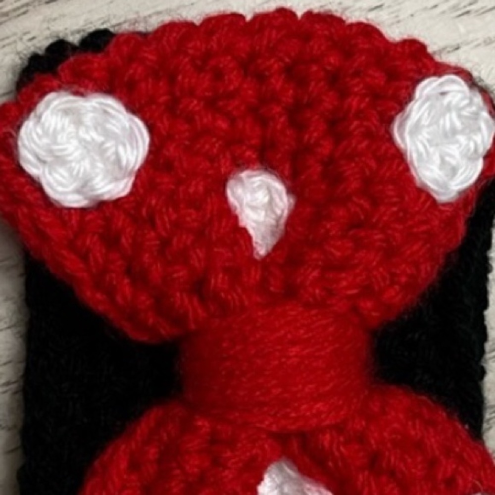 Disney’s Minnie Mouse Themed Coozie with Bow - Picture 3 of 3